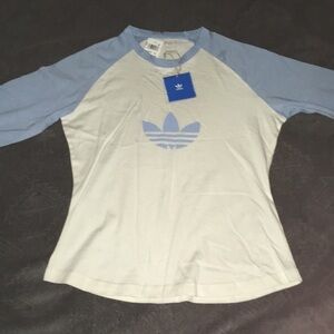 ADIDAS Raglan Sleeves & Trefoil T-Shirt
